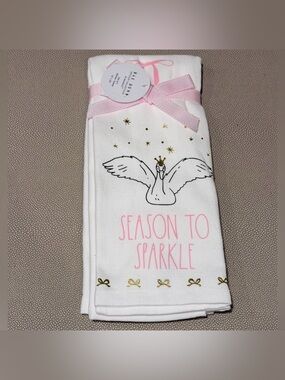 ⭐️ Rae Dunn 2PK Season to Sparkle Kitchen Towels NWT